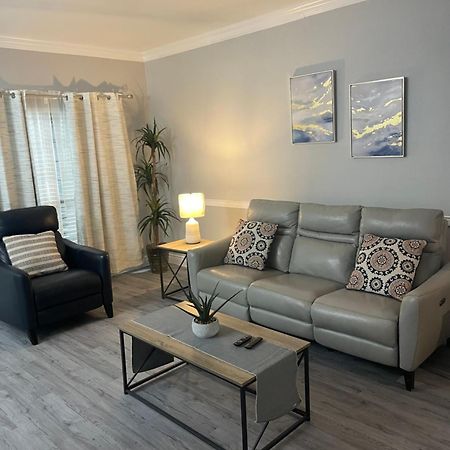 Huge One Bedroom With 2 Queen Size Beds Houston Exterior photo