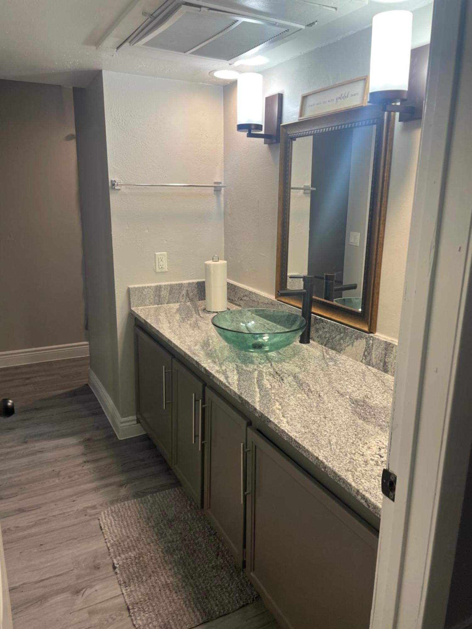 Huge One Bedroom With 2 Queen Size Beds Houston Exterior photo